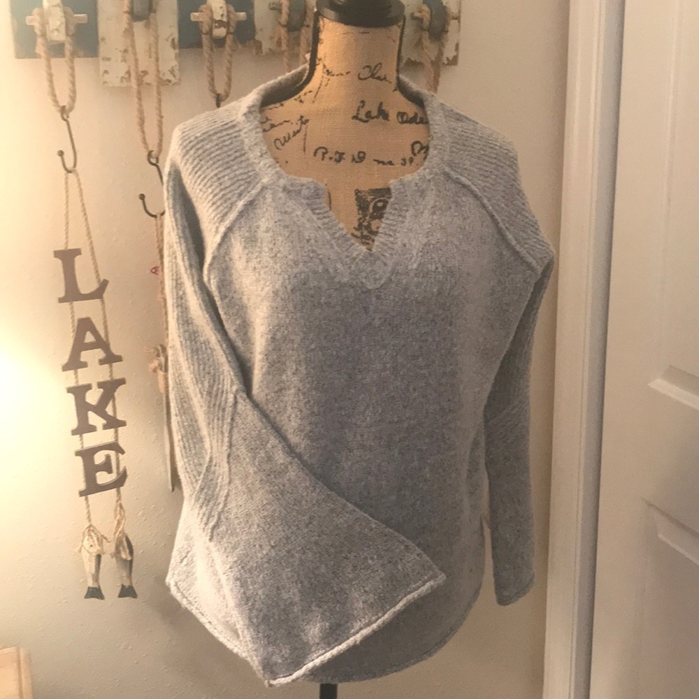 Sweater light weight